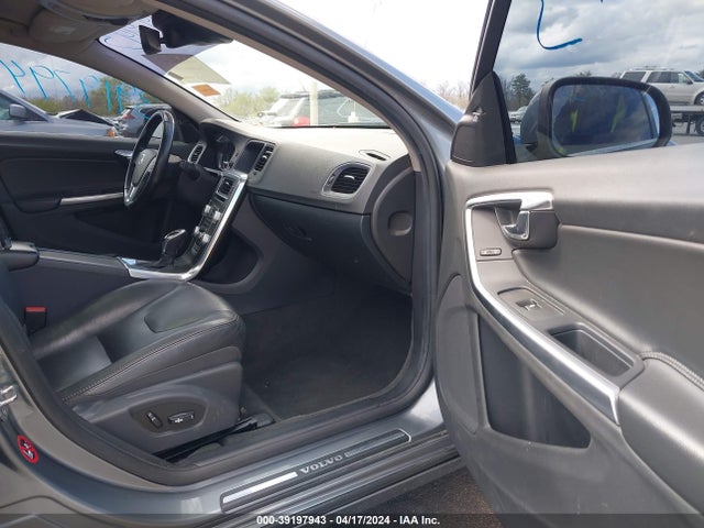 Volvo V60 T5 Drive-e Premier 2016 YV140MEK5G1319458 Image 5