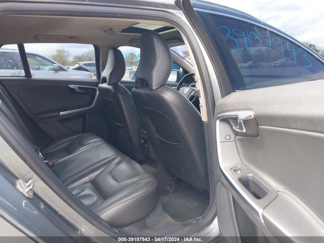 Volvo V60 T5 Drive-e Premier 2016 YV140MEK5G1319458 Image 8