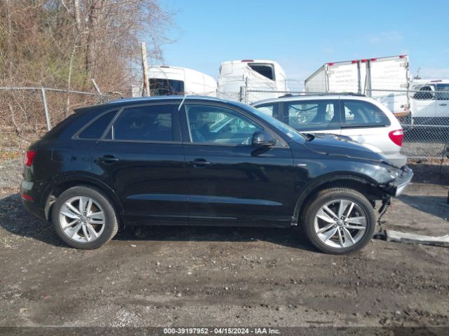 WA1ECCFSXJR018908 Audi Q3 2.0t Premium/2.0t Sport Premium