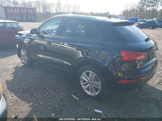 WA1ECCFSXJR018908 Audi Q3 2.0t Premium/2.0t Sport Premium