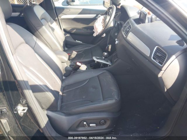 WA1ECCFSXJR018908 Audi Q3 2.0t Premium/2.0t Sport Premium