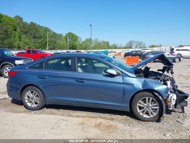 Hyundai SONATA SE 2017 5NPE24AF3HH552424 Image 14