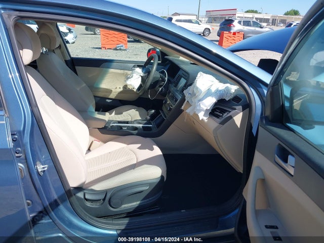 Hyundai SONATA SE 2017 5NPE24AF3HH552424 Image 5
