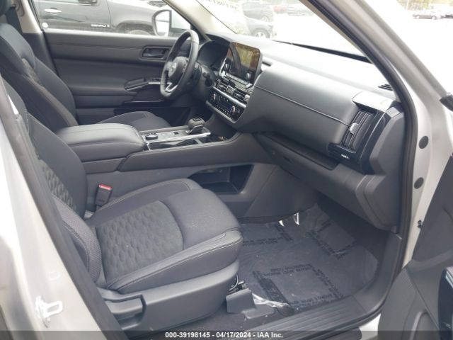 5N1DR3BC4PC203896 Nissan Pathfinder Sv 4wd