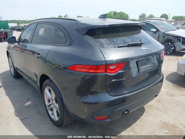2018 JAGUAR F-PACE SADCL2FX8JA255516 Photo 2