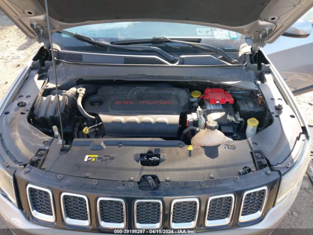 2019 JEEP COMPASS 3C4NJDBB4KT678619 Photo 9