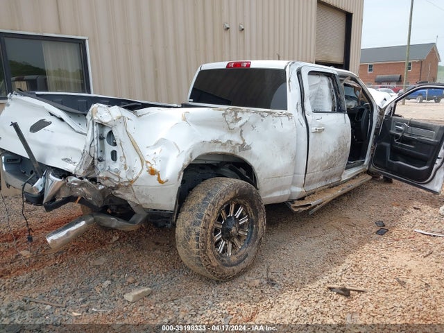 3C6UR5DL9KG675294 RAM 2500 Big Horn  4x4 6'4 Box