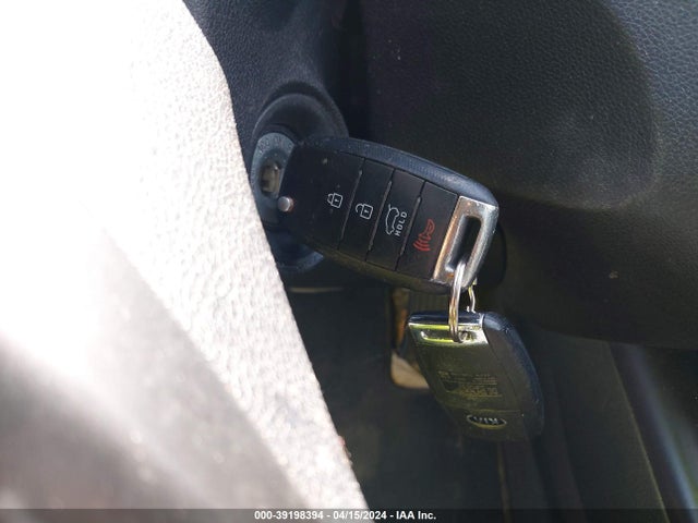 KIA Sorento 3.3l Lx 2016 5XYPGDA58GG178366 Image 11