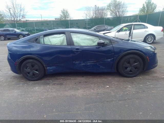 Toyota Prius Le 2023 JTDACAAU8P3003210 Image 13