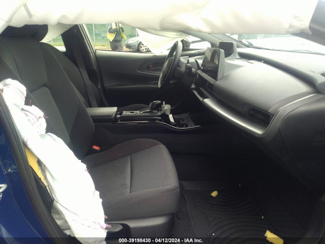 Toyota Prius Le 2023 JTDACAAU8P3003210 Image 5