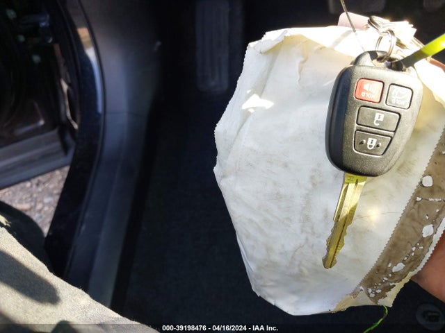 Toyota Rav4 Xle 2017 2T3WFREV6HW321789 Image 11