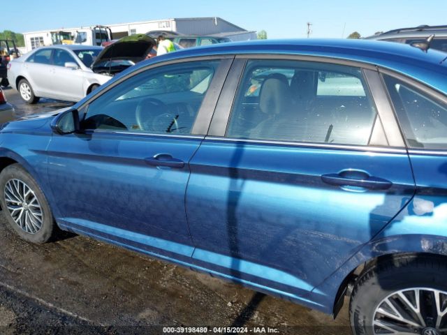 3VWN57BUXMM012804 Volkswagen Jetta 1.4t R-line/1.4t S