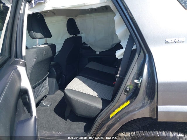 Toyota 4RUNNER SR5 2022 JTEEU5JR8N5277232 Image 8