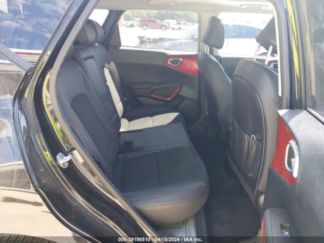 KNDJ53AU1P7840217 KIA Soul Gt-line