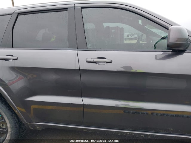 1C4RJEAG8JC111778 Jeep Grand Cherokee Altitude 4x2