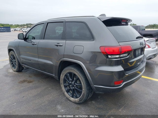 1C4RJEAG8JC111778 Jeep Grand Cherokee Altitude 4x2