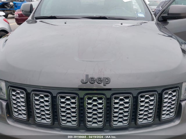 1C4RJEAG8JC111778 Jeep Grand Cherokee Altitude 4x2