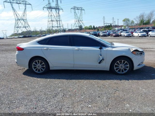 3FA6P0PU7HR329472 Ford Fusion Energi Se Luxury