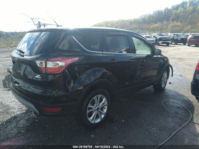 Ford ESCAPE SE 2017 1FMCU9GD5HUB19046 Image 4