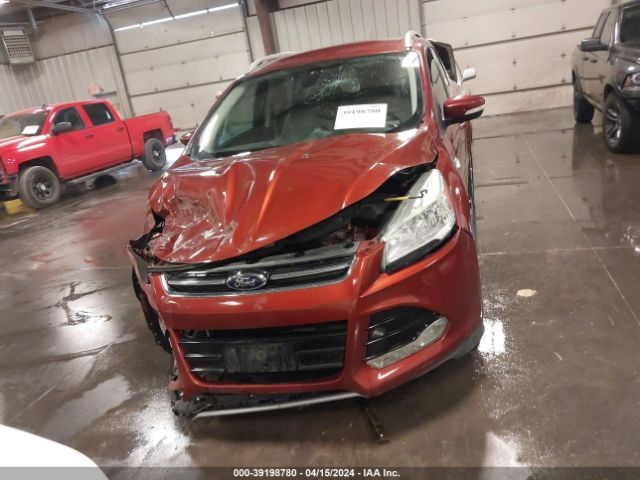 1FMCU9J96FUA78251 Ford Escape Titanium