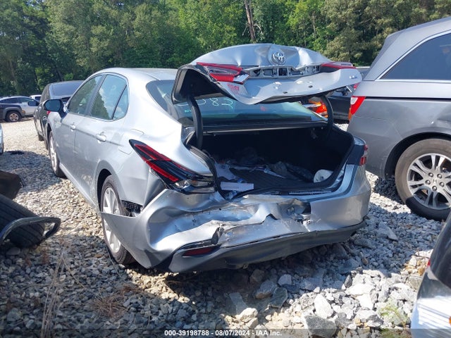 Toyota CAMRY LE 2022 4T1C11AK8NU703082 Image 3
