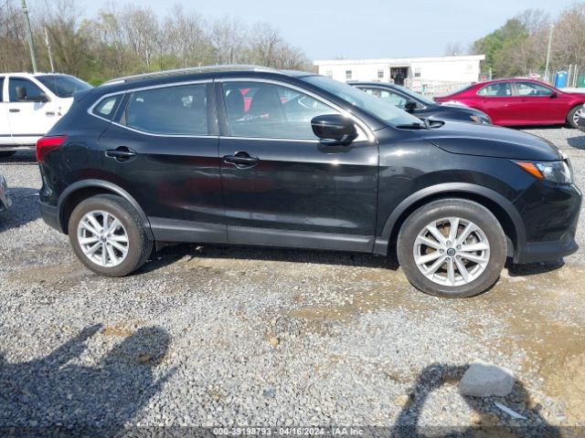 JN1BJ1CR7KW629490 Nissan Rogue Sport Sv
