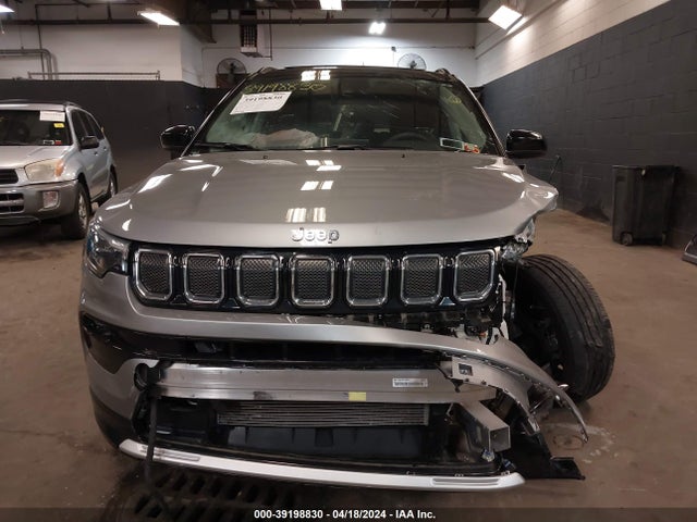3C4NJDCB2NT202937 Jeep Compass Limited 4x4