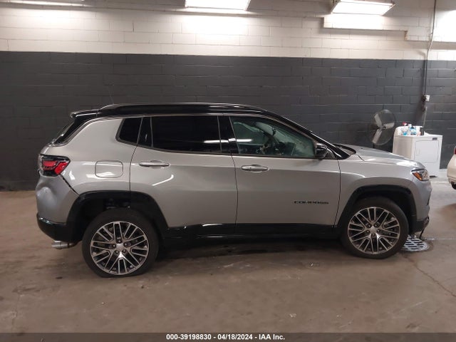 3C4NJDCB2NT202937 Jeep Compass Limited 4x4