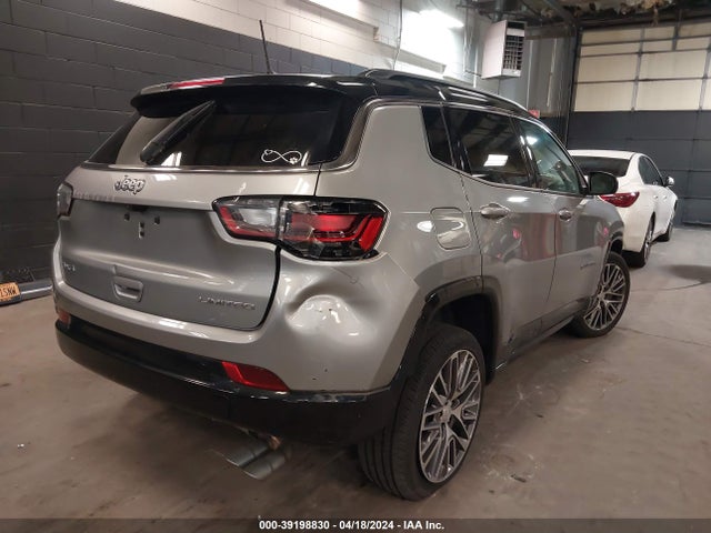 3C4NJDCB2NT202937 Jeep Compass Limited 4x4