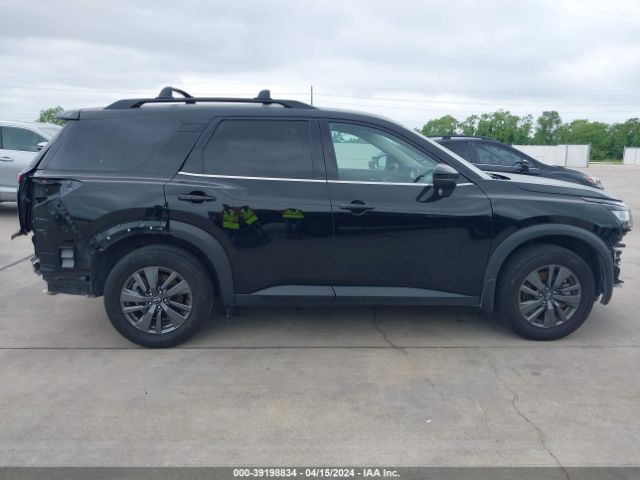 5N1DR3BA3NC232625 Nissan Pathfinder Sv 2wd