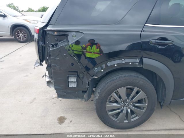 5N1DR3BA3NC232625 Nissan Pathfinder Sv 2wd