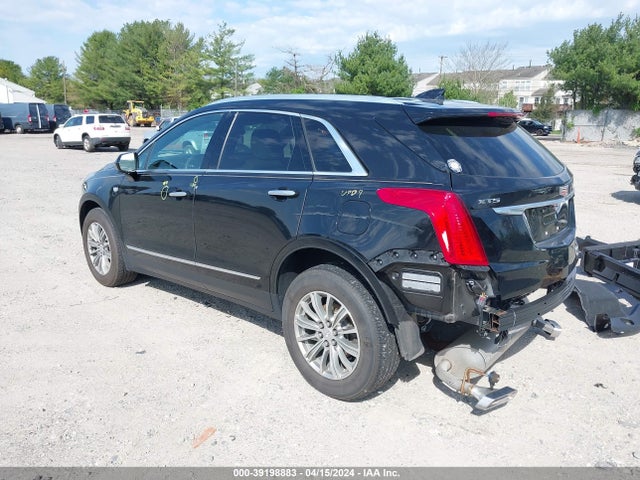 1GYKNCRSXJZ238266 Cadillac XT5 LUXURY