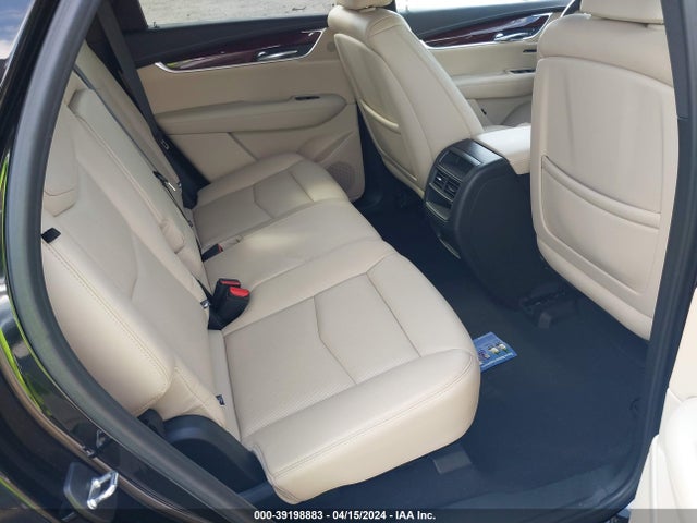 1GYKNCRSXJZ238266 Cadillac XT5 LUXURY