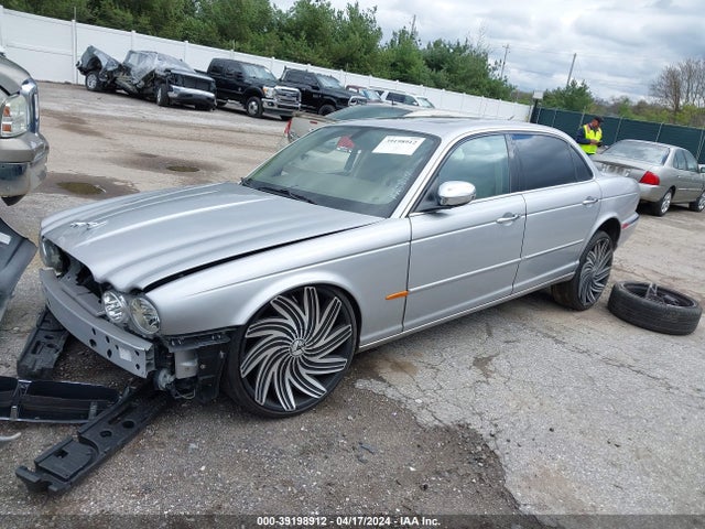 2005 JAGUAR XJ SAJWA82CX5SG42917 Photo 1