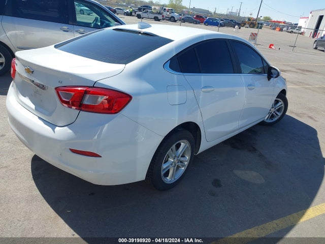 Chevrolet Cruze Lt Auto 2018 1G1BE5SM7J7106566 Image 4
