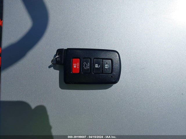 Toyota Rav4 Limited 2018 2T3DFREV3JW750241 Image 11
