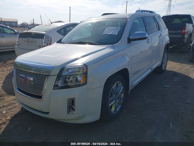 GMC Terrain Denali 2015 2GKALUEK5F6302028 Image 2