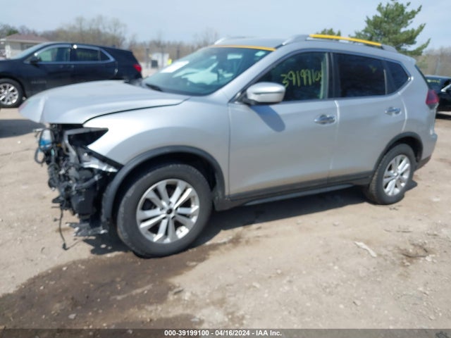 Nissan ROGUE SV 2018 KNMAT2MV3JP587736 Image 2