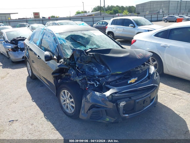 Chevrolet Sonic Lt Auto 2018 1G1JD5SHXJ4103812 Image 1