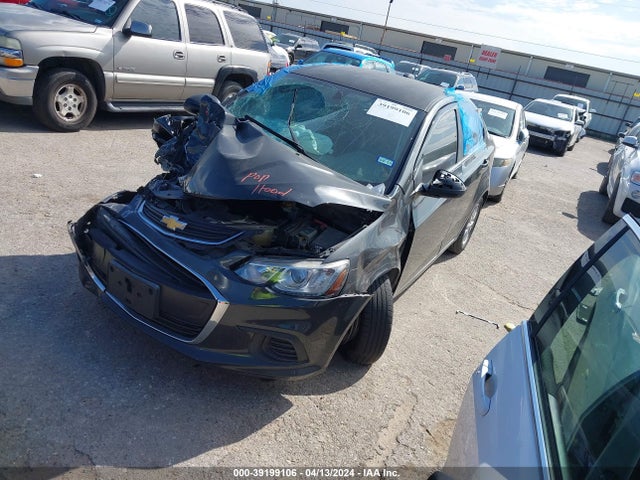 Chevrolet Sonic Lt Auto 2018 1G1JD5SHXJ4103812 Image 2
