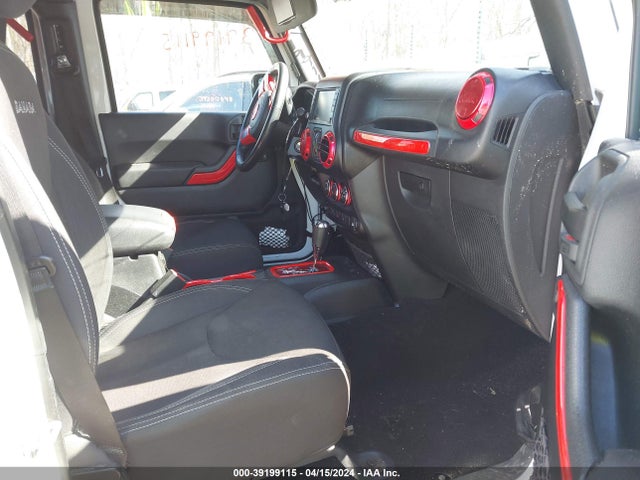 1C4BJWEG9JL900216 Jeep Wrangler Jk Unlimited Sahara