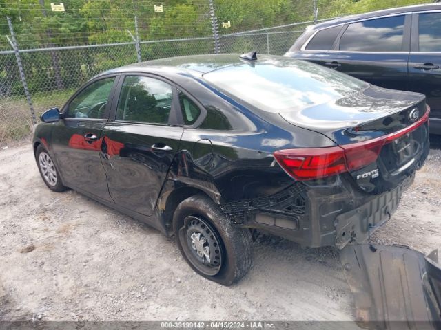 3KPF24AD3ME338986 KIA FORTE FE