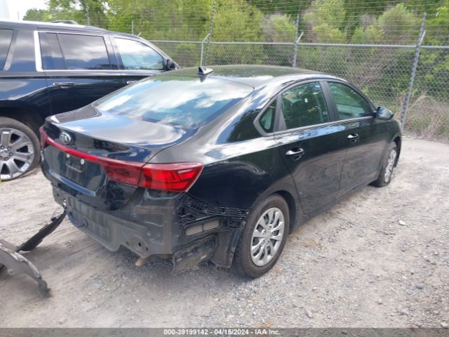 3KPF24AD3ME338986 KIA FORTE FE