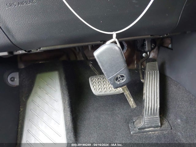 Toyota RAV4 LE 2019 2T3H1RFV0KC011667 Image 11