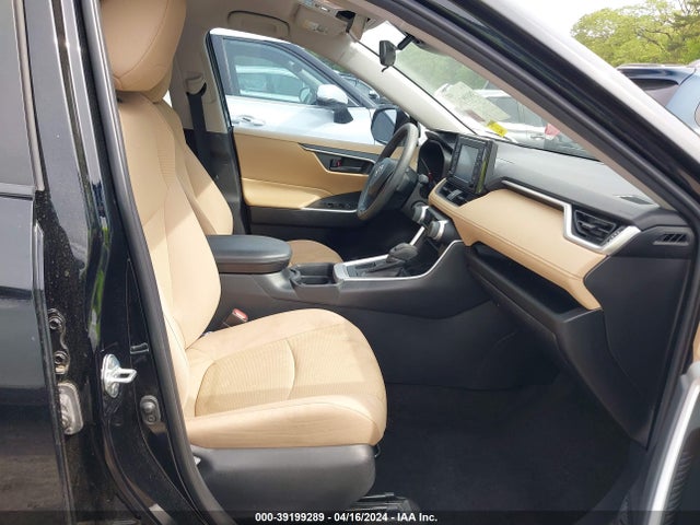 Toyota RAV4 LE 2019 2T3H1RFV0KC011667 Image 5