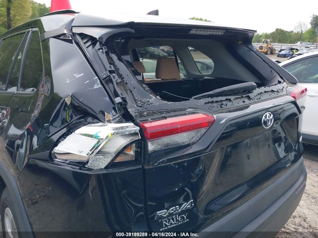 Toyota RAV4 LE 2019 2T3H1RFV0KC011667 Image 6