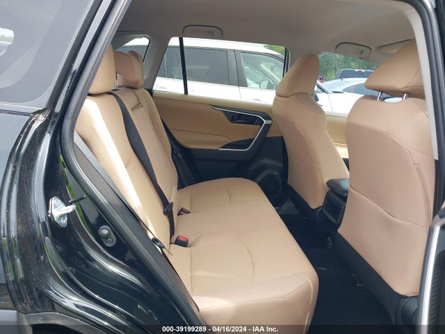 Toyota RAV4 LE 2019 2T3H1RFV0KC011667 Image 8