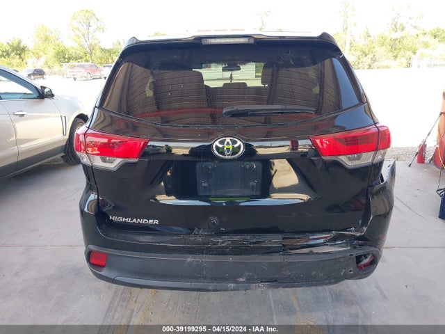 Toyota Highlander Le 2019 5TDZARFHXKS051740 Image 16