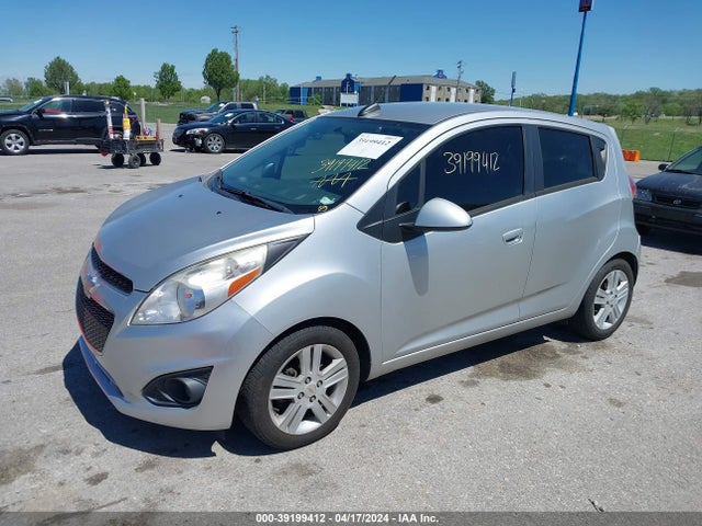 Chevrolet Spark 1lt Cvt 2015 KL8CD6S95FC719258 Image 2