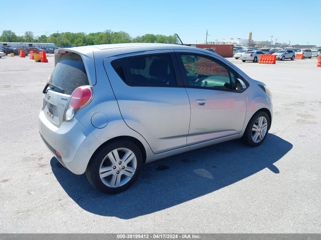 Chevrolet Spark 1lt Cvt 2015 KL8CD6S95FC719258 Image 4